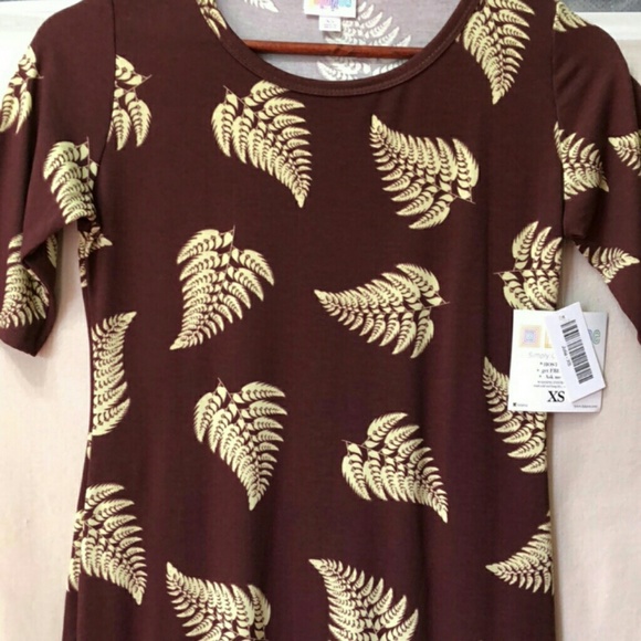 Lularoe Julia - Picture 2 of 5